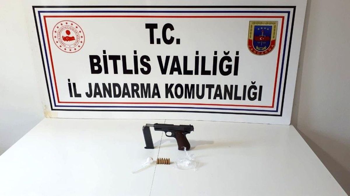 Bitlis\'te ruhsatsız tabanca ele geçirildi
