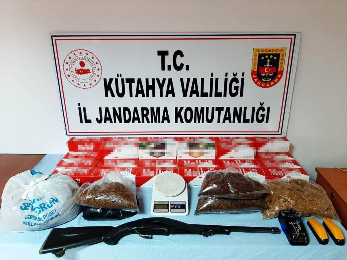 Emet\'te kaçak sigara operasyonu