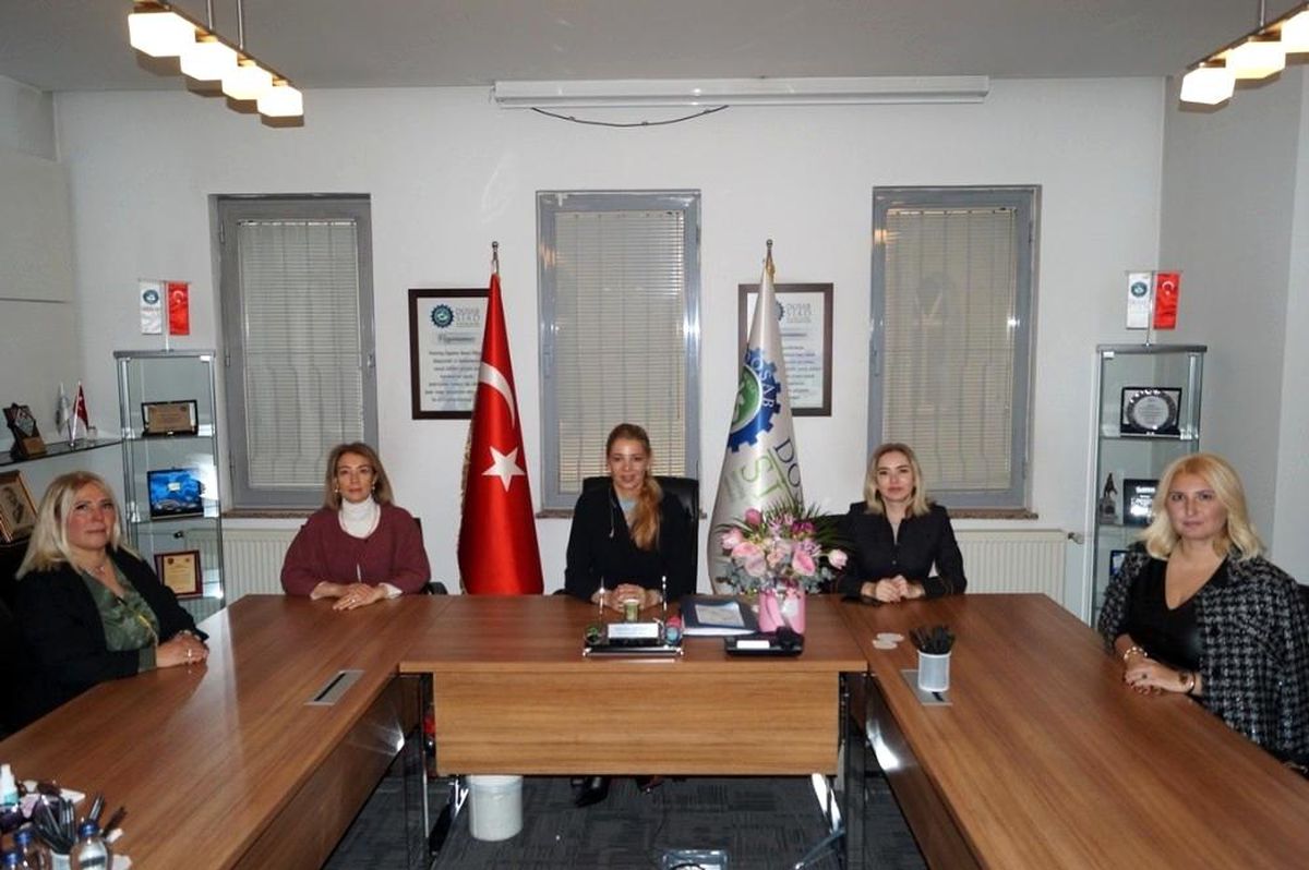 Kadınlardan DOSABSİAD Başkanı Çevikel\'e destek