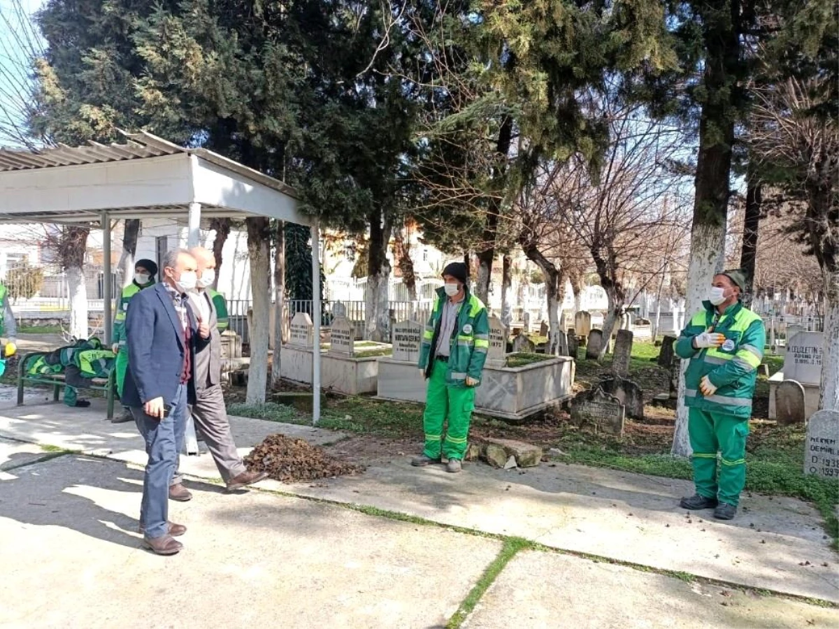 Mezarlıklarda bakım ve temizlik yapıldı