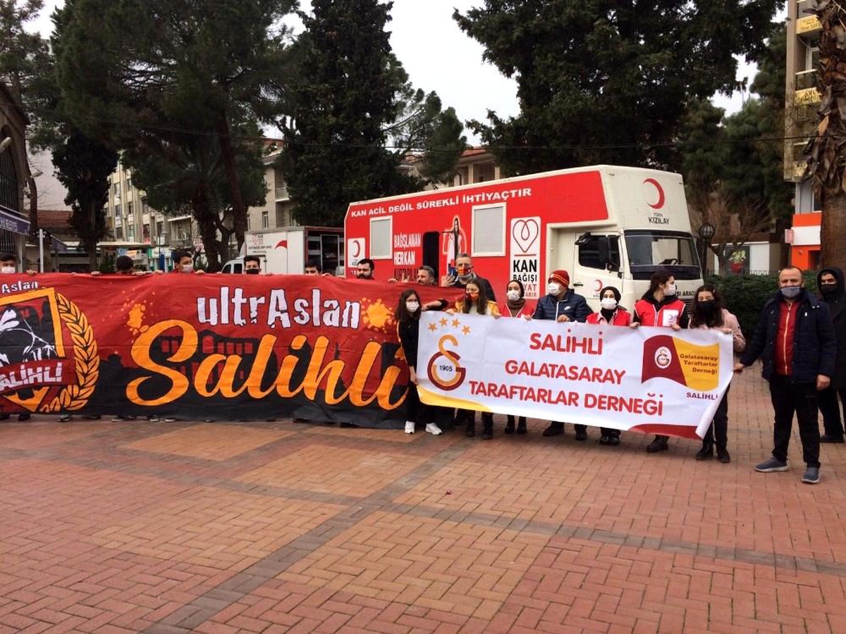 Salihli\'deki Galatasaraylılardan kan desteği