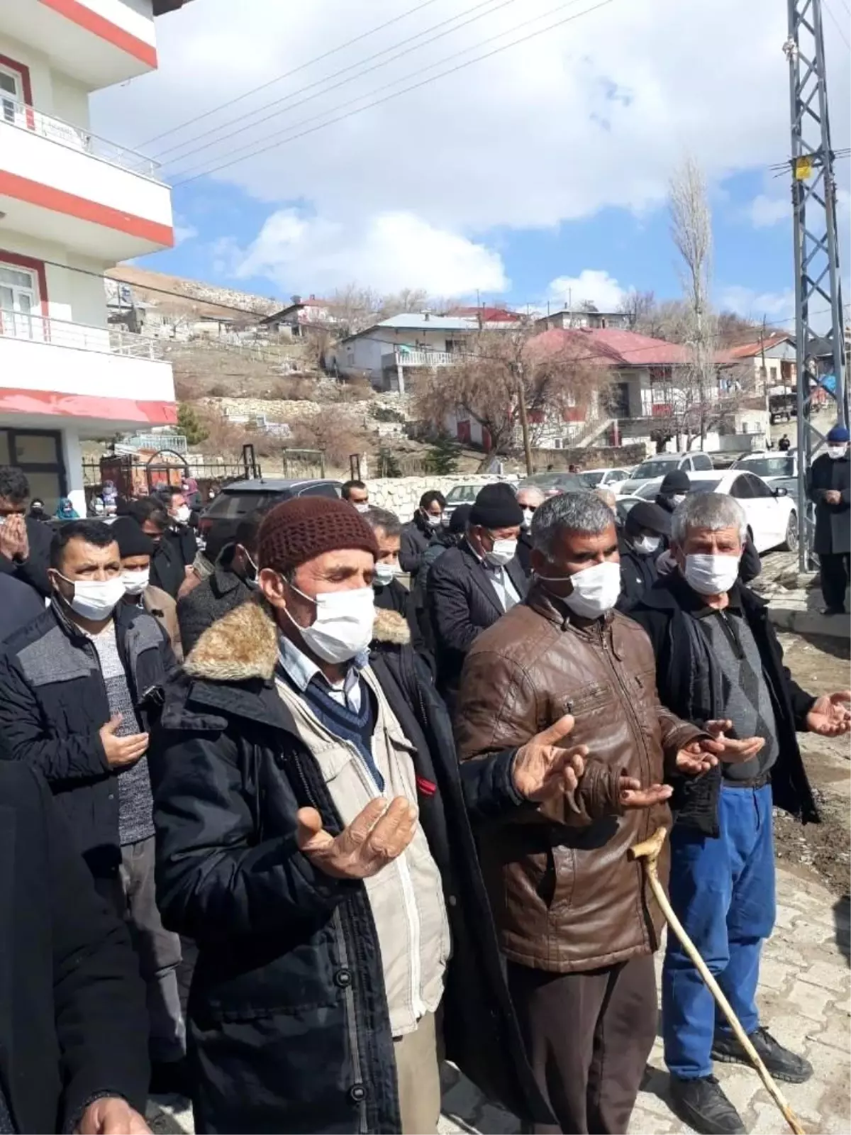 Son dakika haberleri: Sevgililer Günü\'nde öldürülen kadın toprağa verildi