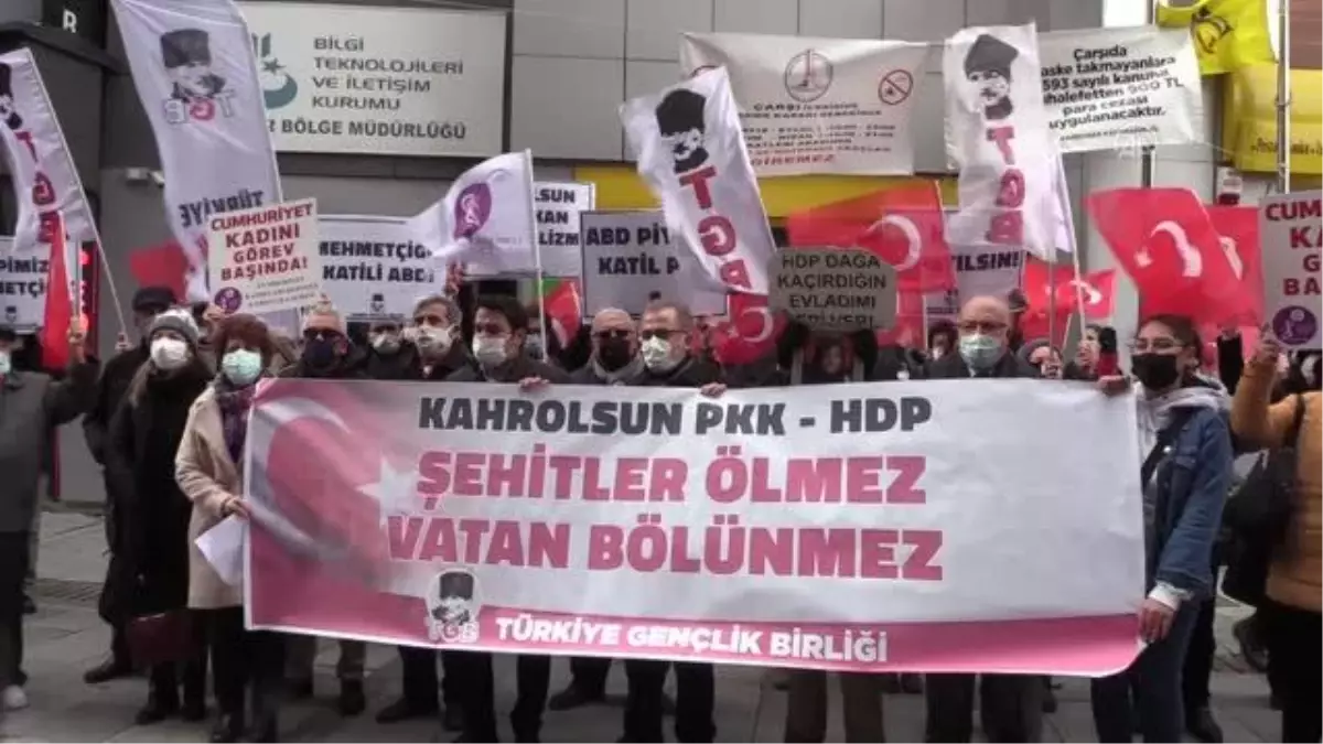 Türkiye Gençlik Birliği üyeleri terör örgütü PKK\'yı protesto etti