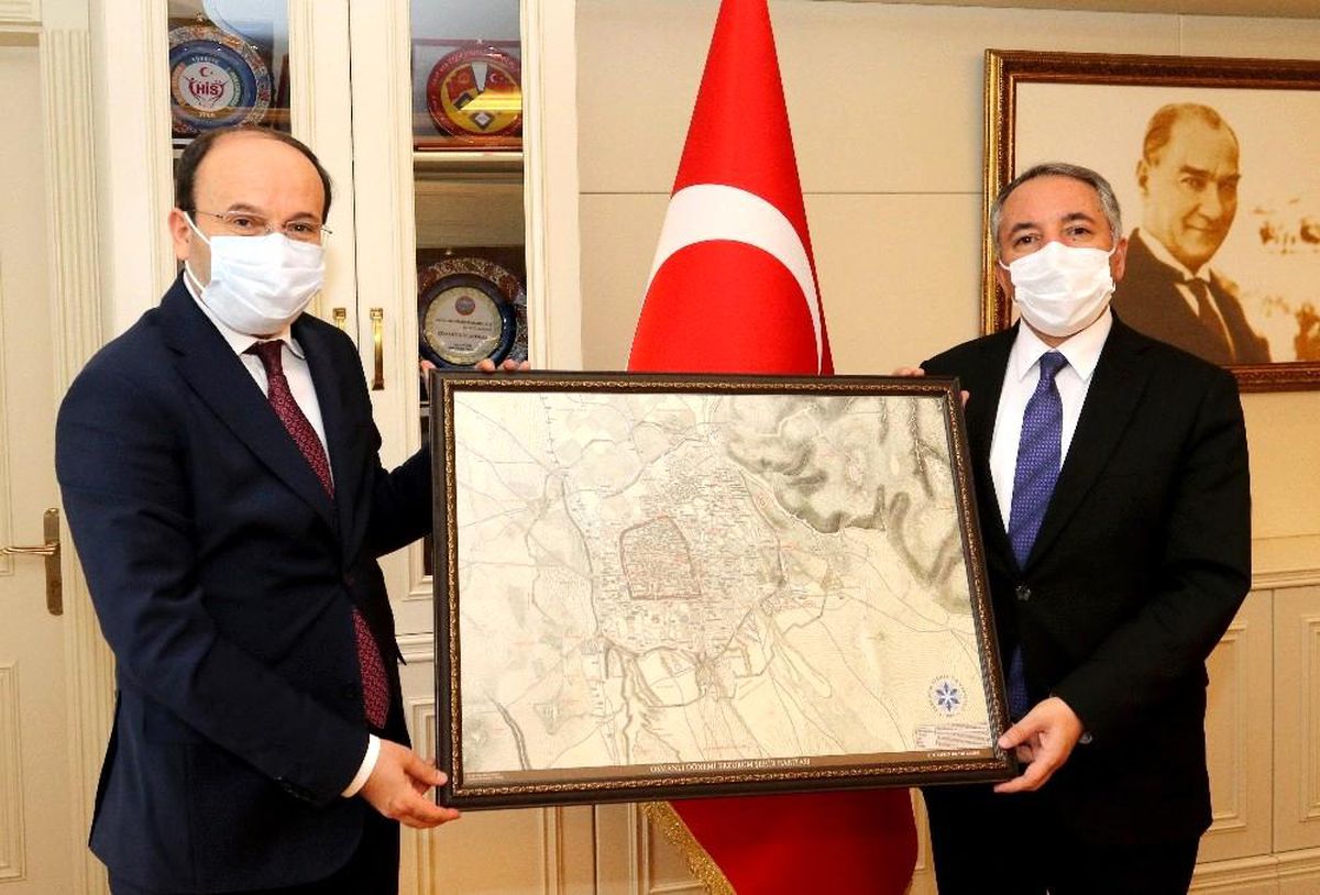 AİÇÜ Rektörü Prof. Dr. Karabulut, ETÜ heyetini misafir etti