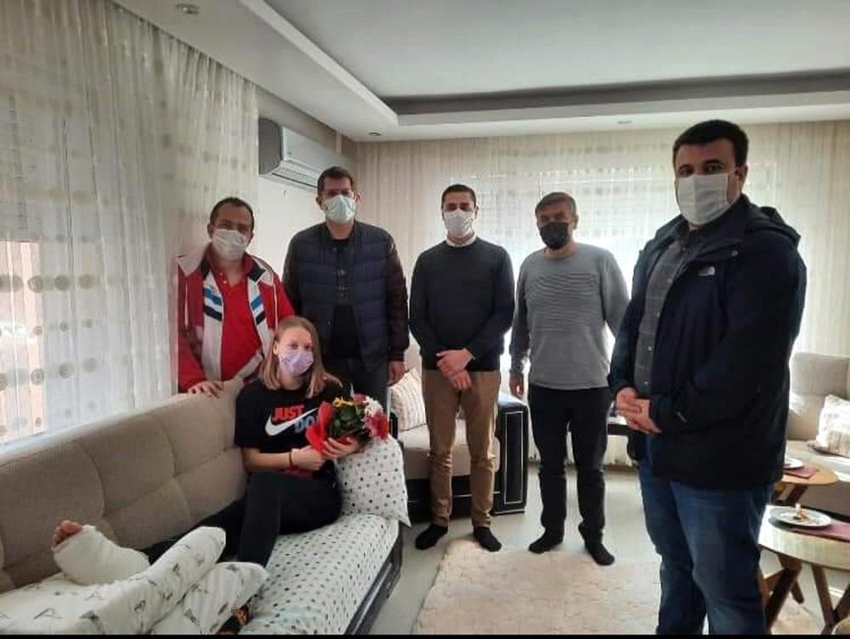 Ayvalıkgücü Kadın Voleybol Takımında "Ezgi" şoku