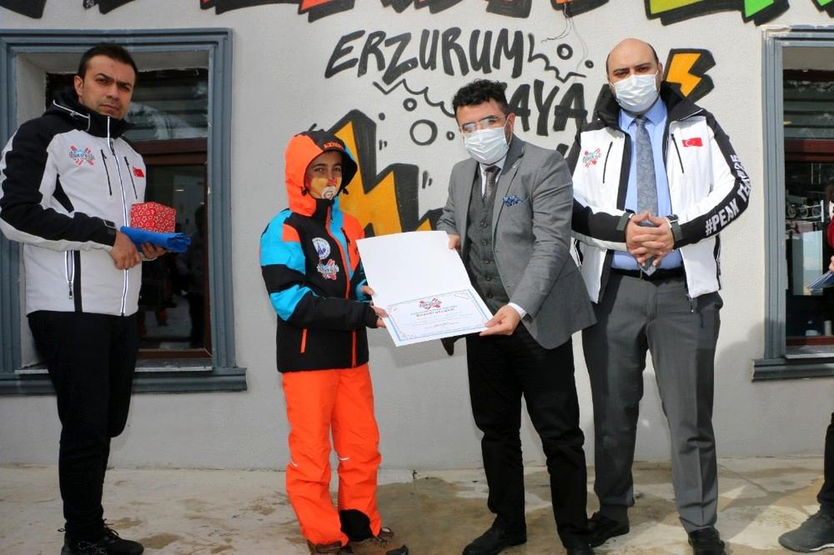 Aziziye Belediyesi\'nden kış sporları hamlesi