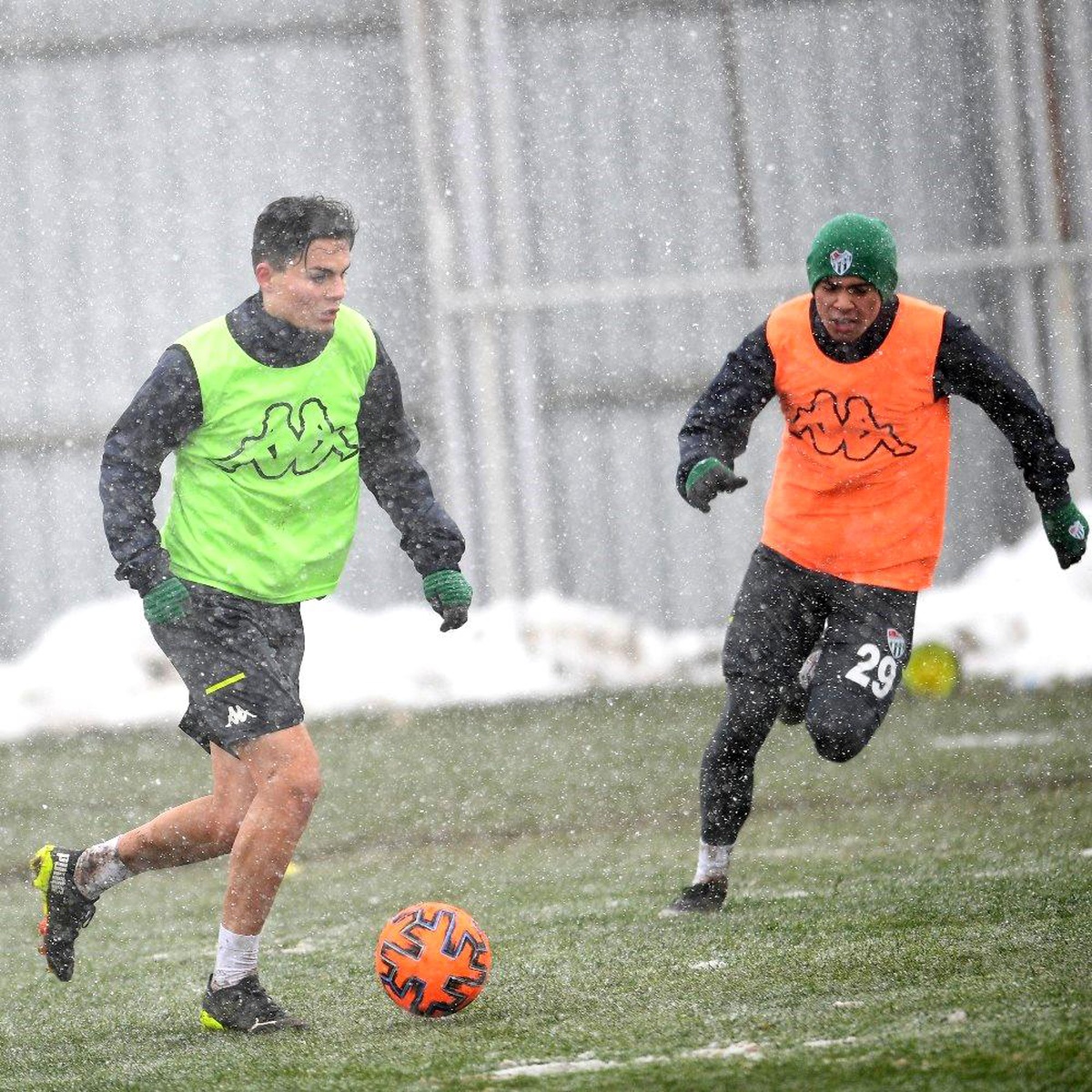 Bursaspor ara vermeden Balıkesirspor maçı hazırlıkları başladı