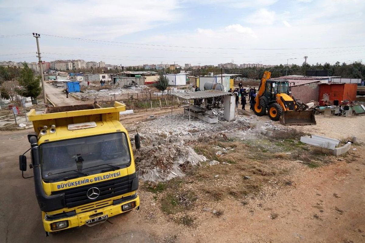 Diyarbakır\'da kaçak yapılara geçit yok
