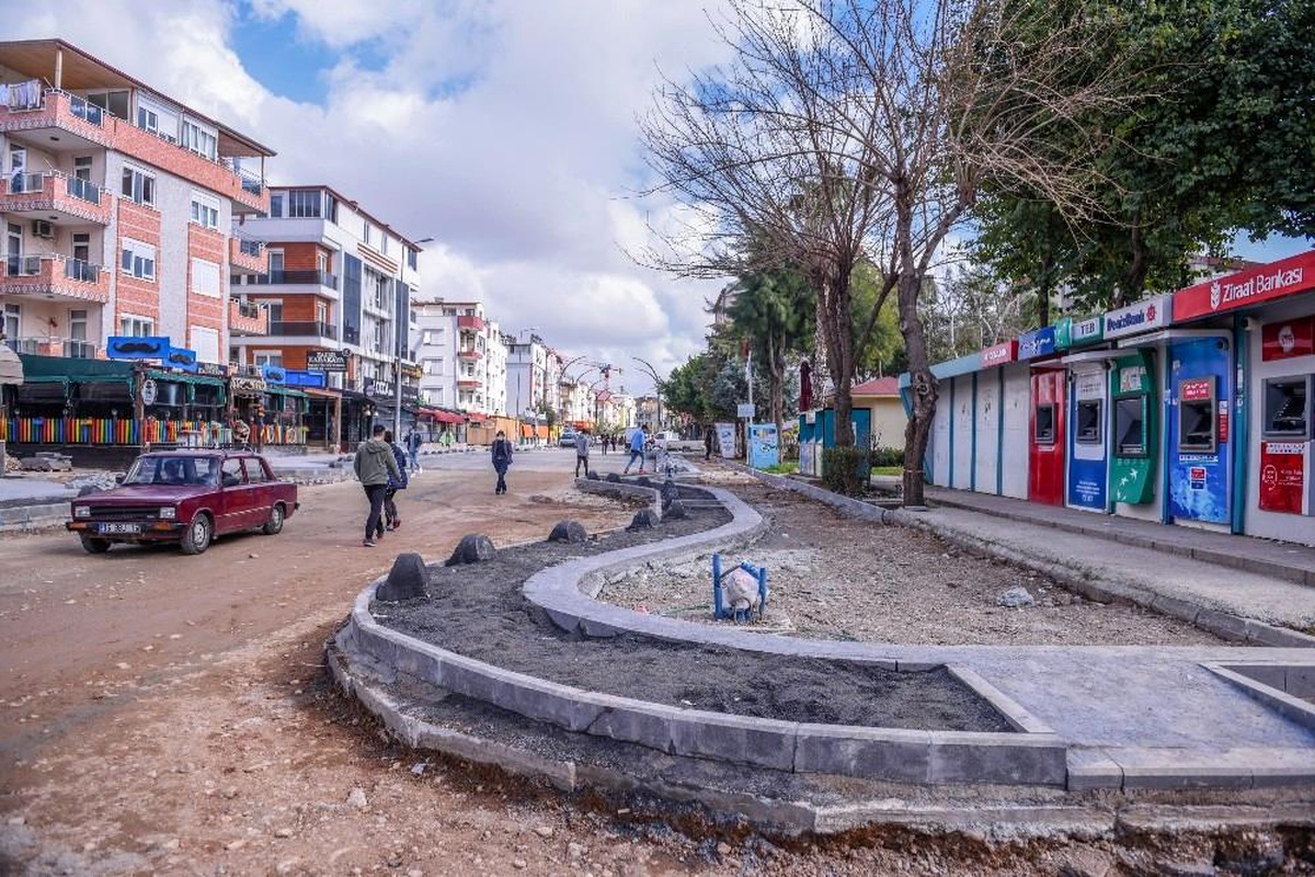 Kafeler Caddesi birinci etabın sonuna gelindi