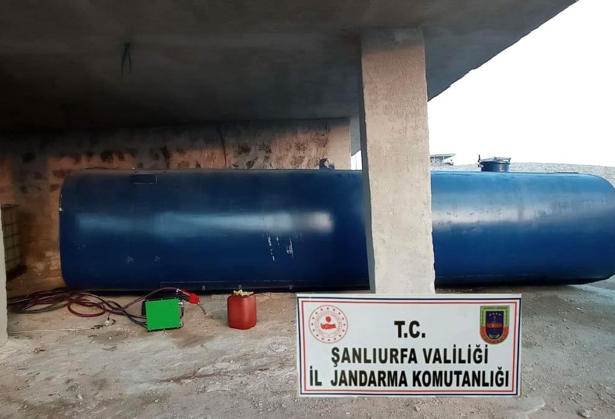 Şanlıurfa\'da 12 bin 800 litre kaçak akaryakıt ele geçirildi