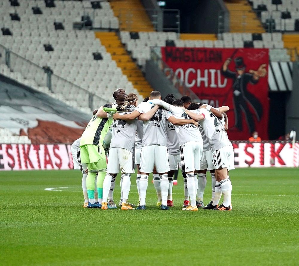 Savunma toparlandı, Kartal zirveye ortak oldu