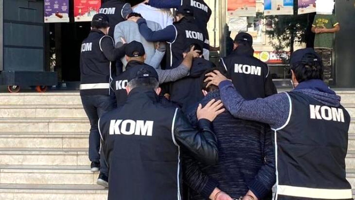 Son dakika haberi... Siirt merkezli 8 ilde FETÖ/PDY operasyonu: 10 gözaltı