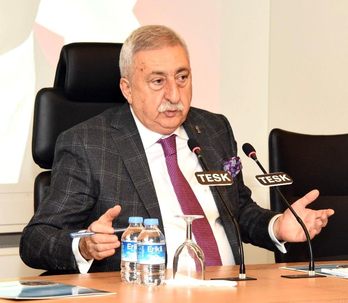 TESK Genel Başkanı Bendevi Palandöken: "Hafta sonu tohum satışı serbest olmalı"