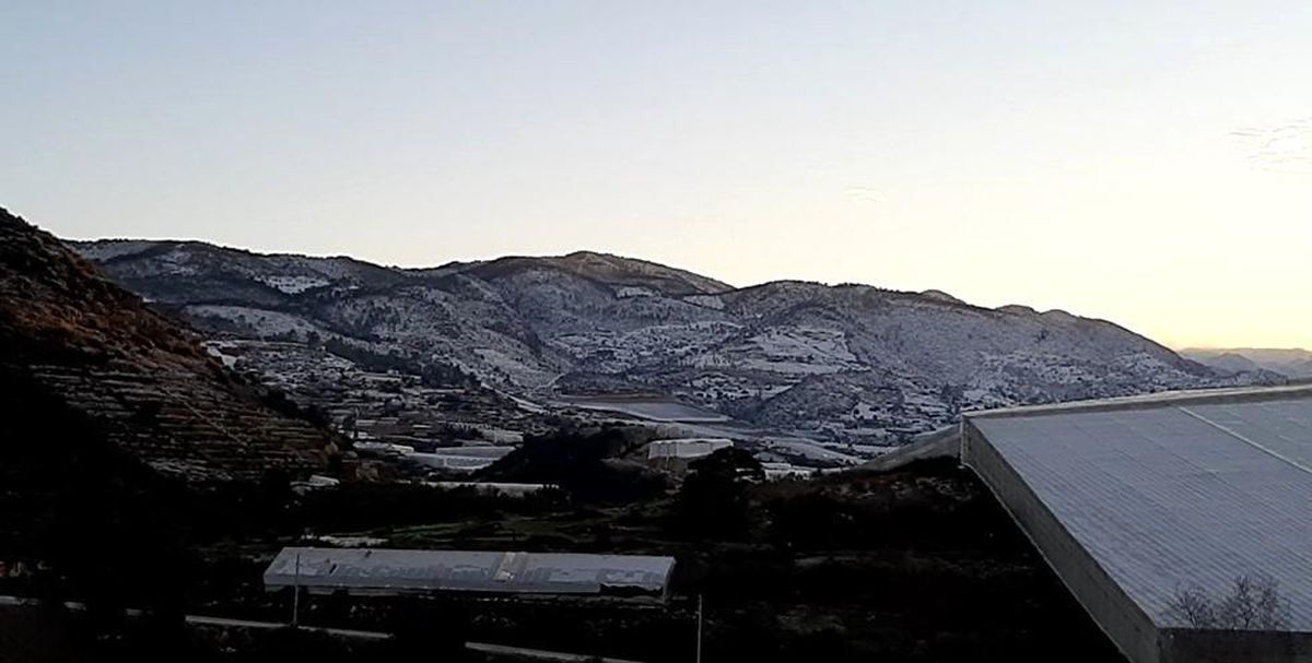 Alanya'nın kırsalı beyaza büründü