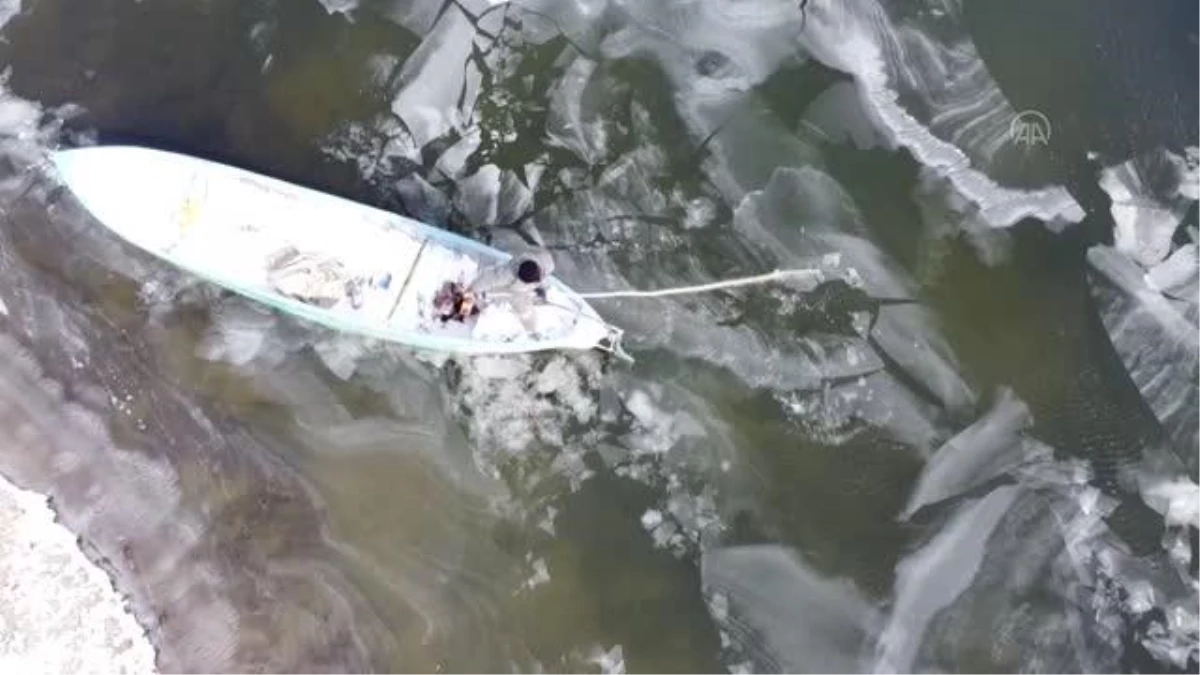 Son dakika haberi | (DRONE) Beyşehir Gölü\'nün kıyı kesimleri buz tuttu