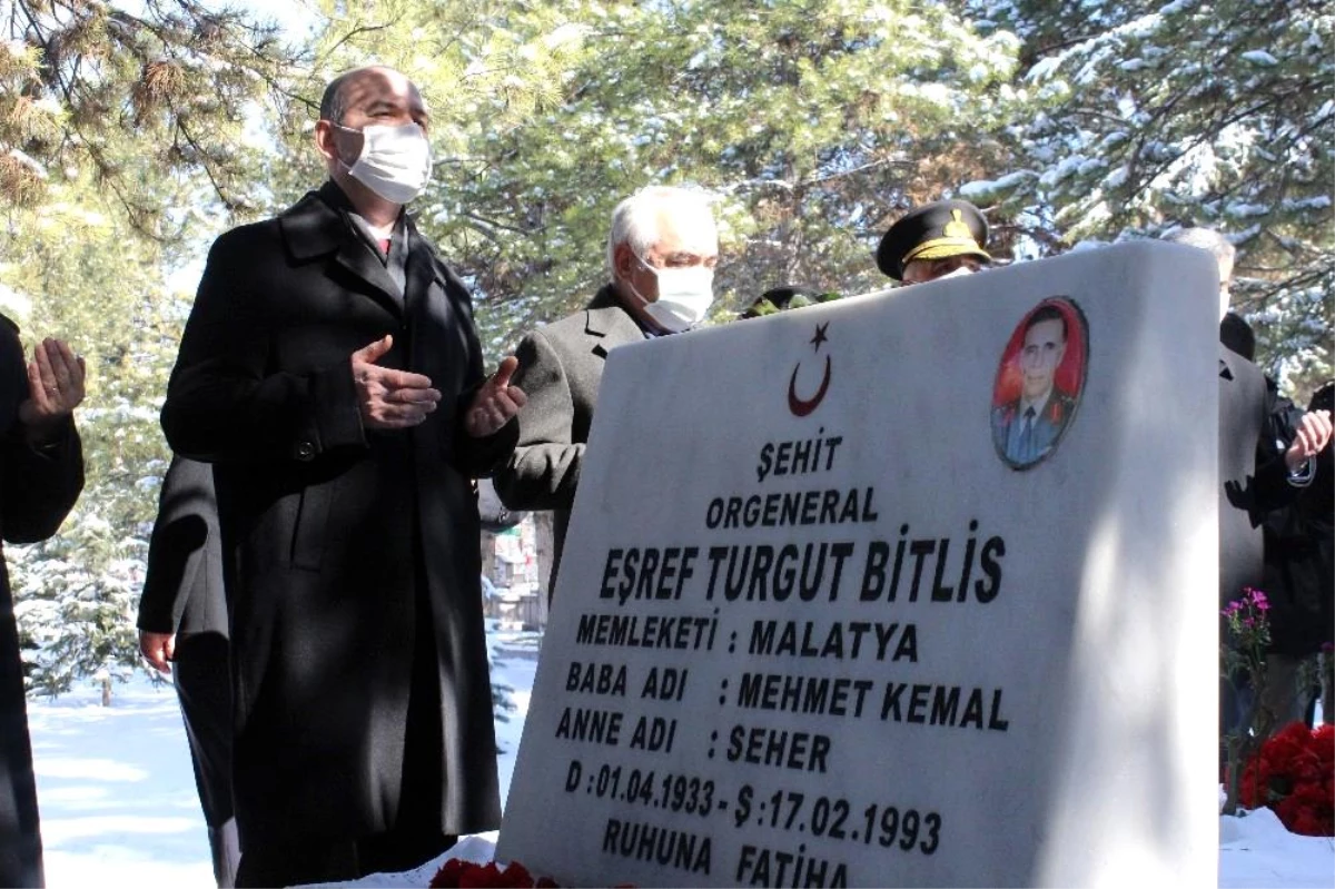 İçişleri Bakanı Soylu, Eşref Bitlis\'i ve Gara Şehitleri\'ni kabri başında andı