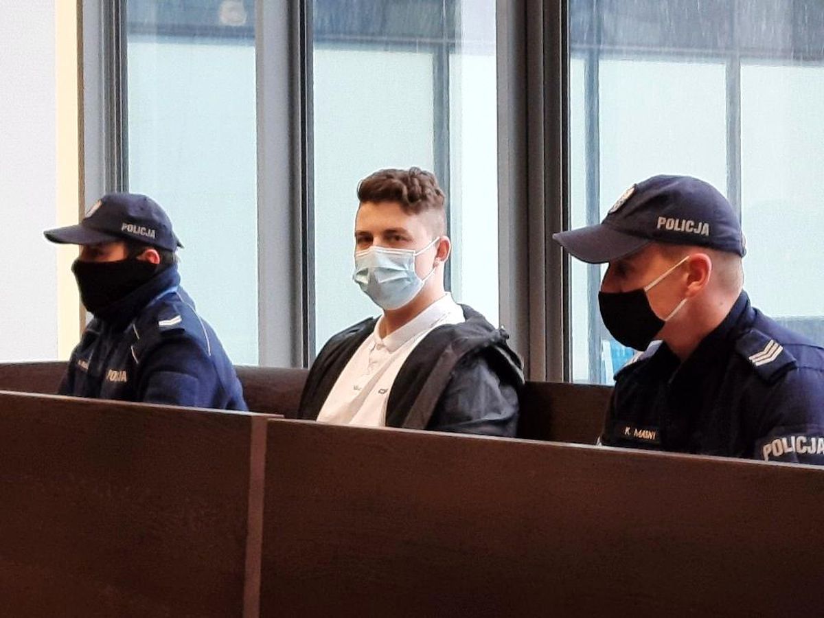 Polonya'da 16 yaşındaki Türk çocuğunu öldüren katile 25 yıl hapis