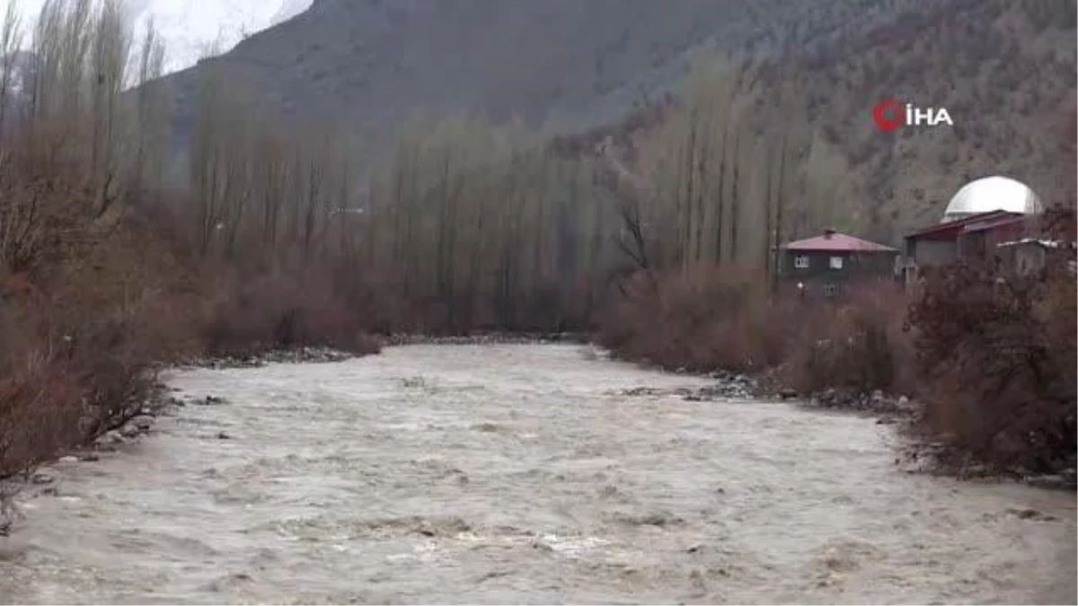 Şırnak'ta fırtına etkili oldu