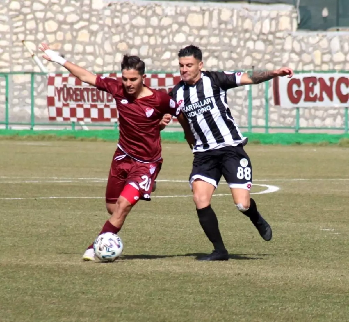 2. Lig Kırmızı Grup: Elazığspor: 1 Etimesgut Belediyespor: 4