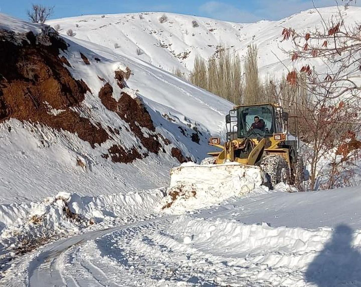 Adıyaman\'da kar yağışı nedeniyle 27 yerleşim birimine ulaşım sağlanamıyor