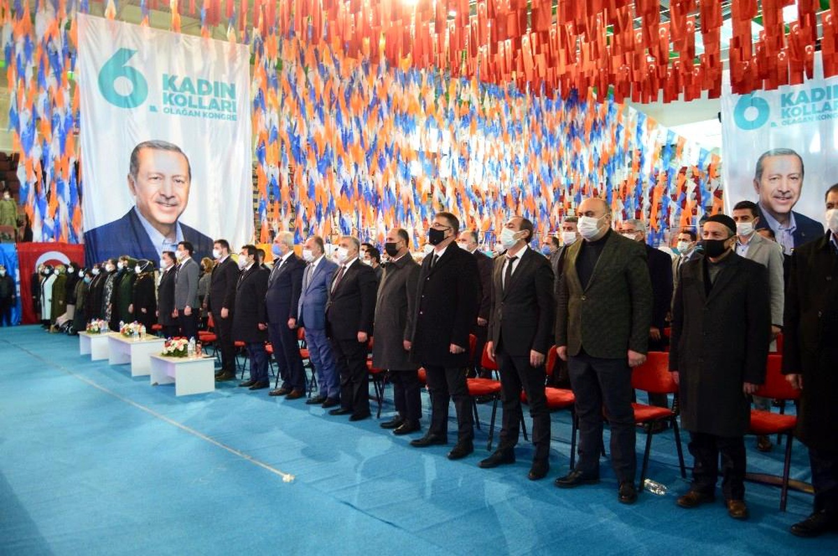AK Parti Ağrı İl Kadın Kolları Başkanlığına Zeynep Eldem seçildi