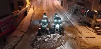Akdağmadeni'nde kar temizleme çalışmaları başladı