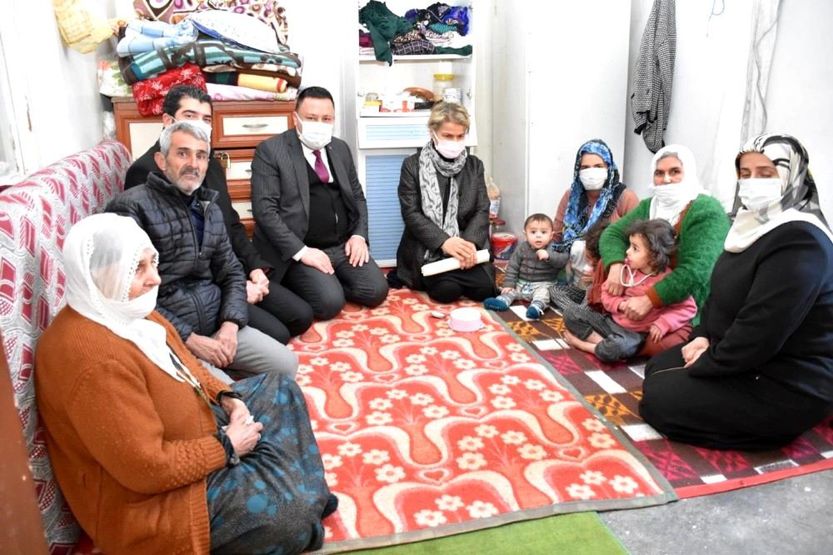 Bağlar Belediyesi, mağdur Kaya ailesine sahip çıktı