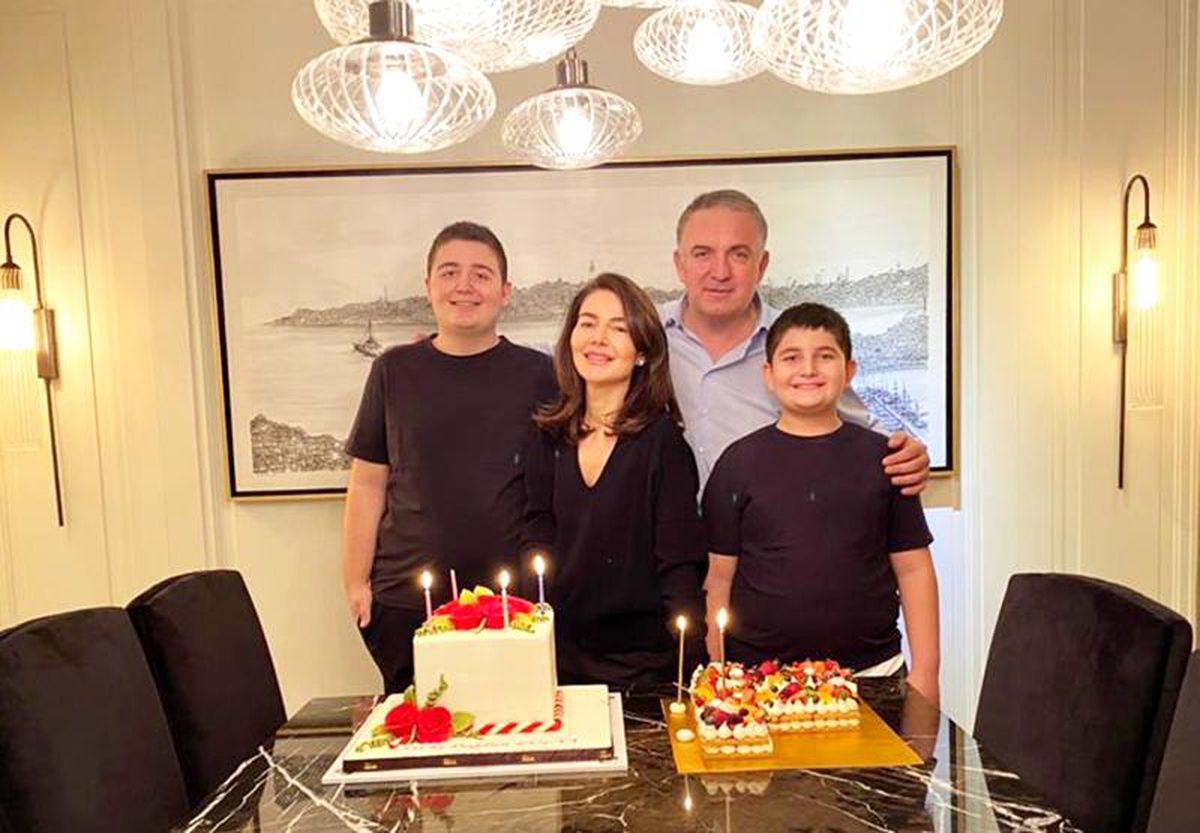 Fulya Hacısüleymanoğlu yeni yaşını ailesiyle kutladı