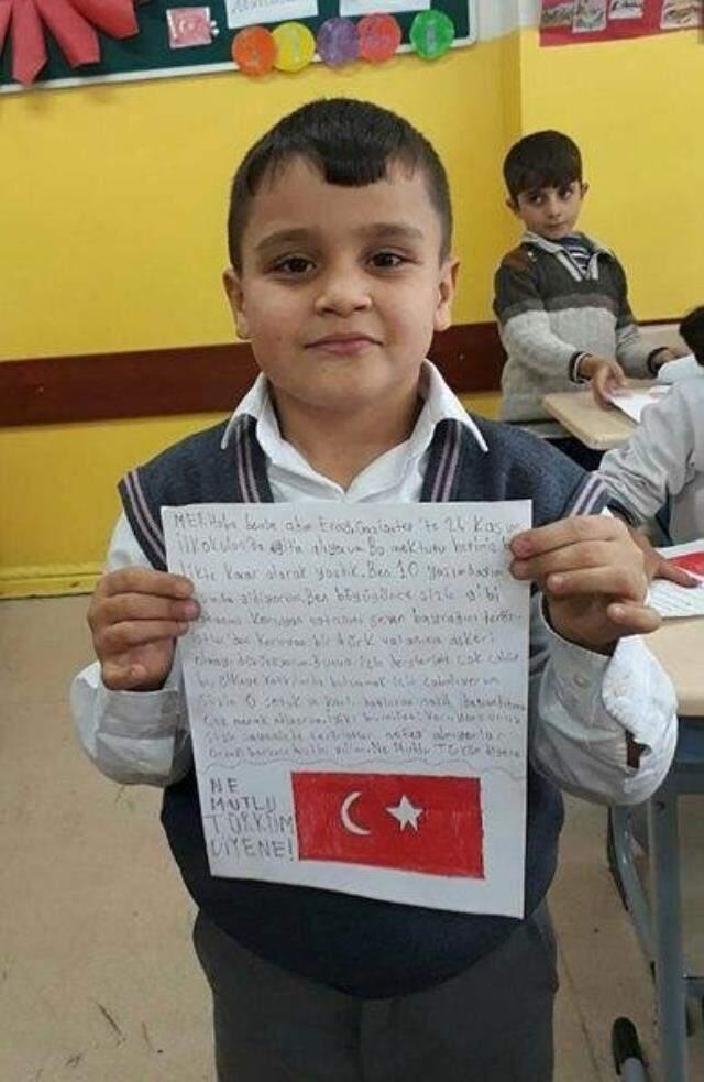 Gara'da şehit düşen Yüzbaşı Burak Coşkun PKK elebaşı Karayılan'ın mağarasına Türk bayrağı asmış