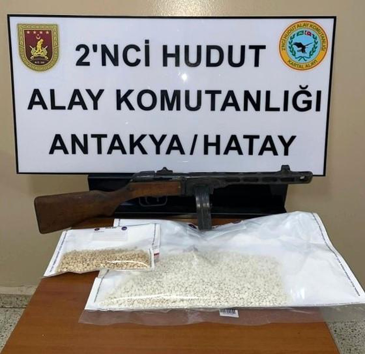 Hakkari, Hatay, Van ve Kilis hudut hatlarında uyuşturucu ile kaçak sigara ele geçirildi