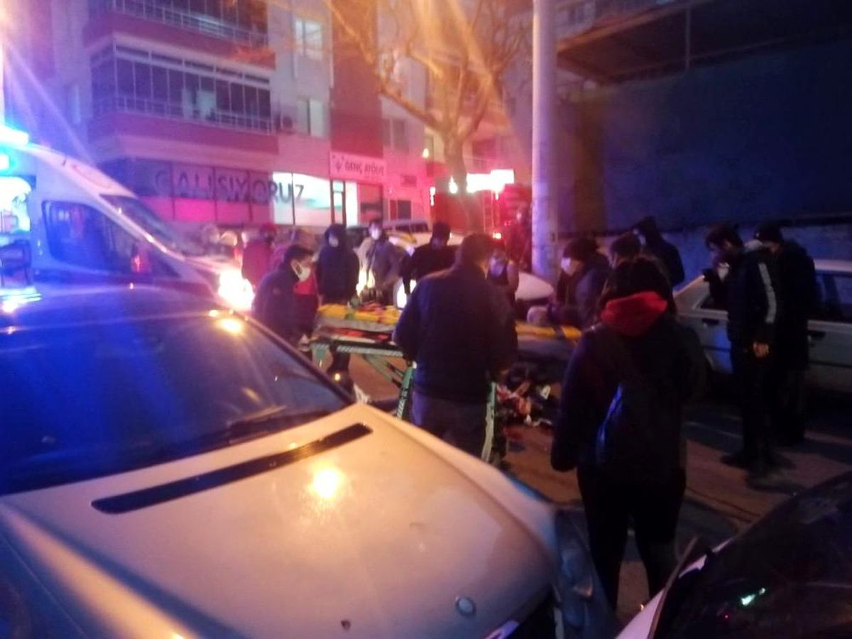 Son dakika haber: İzmir\'de bıçaklı kavga: 1 ölü