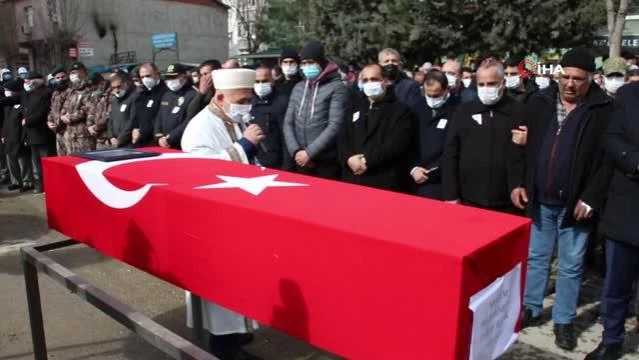 Kalbine yenik düşerek şehit olan Barak, son yolculuğuna uğurlandı