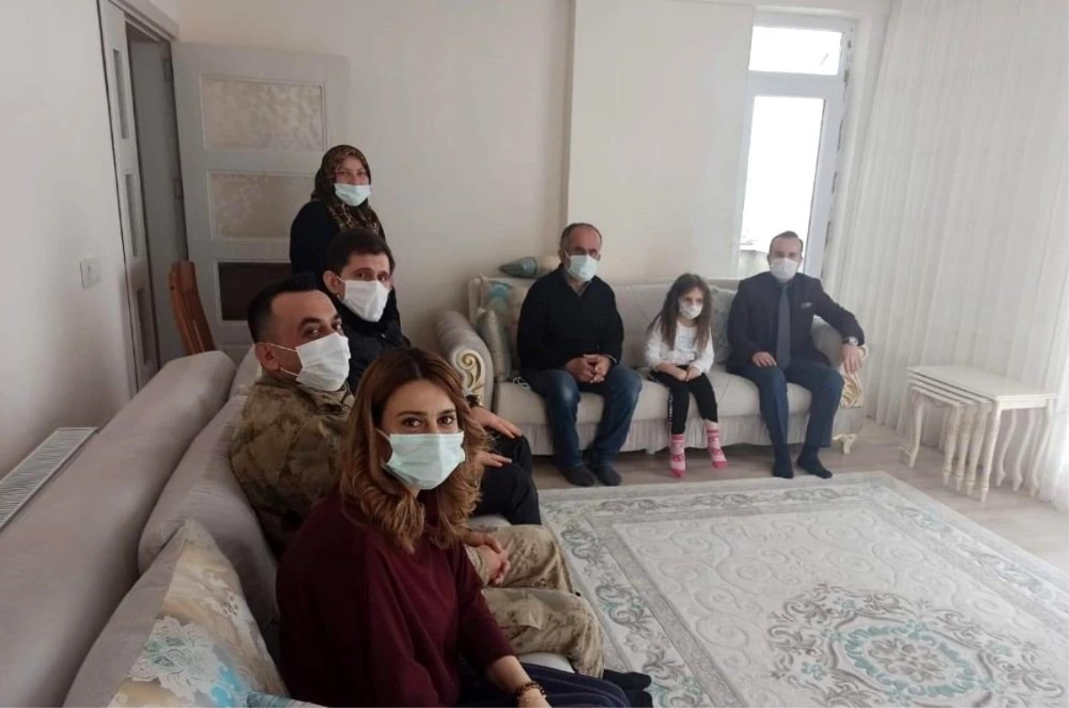 Son dakika haberi | Kaymakam Arslantürk\'ten şehit ailesine ziyaret