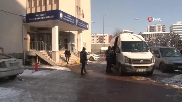 Kayseri'de aranan şahıslara 68 polisle şafak operasyonu: 11 gözaltı