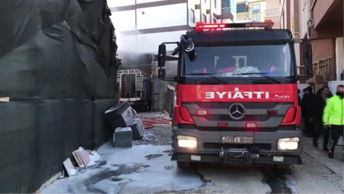 KIRIKKALE - Tüp yüklü kamyonet yandı