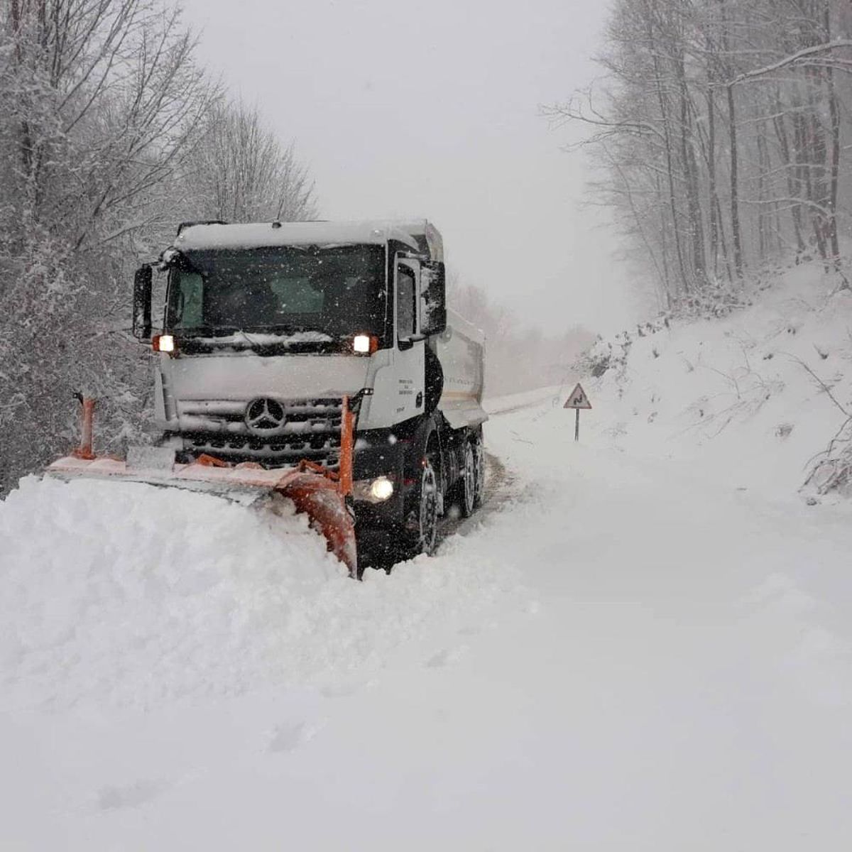 Köy yollarının tamamı ulaşıma açıldı