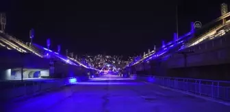 Rio de Janeiro'daki Sambadrome Kovid-19 kurbanları için ışıklandırıldı