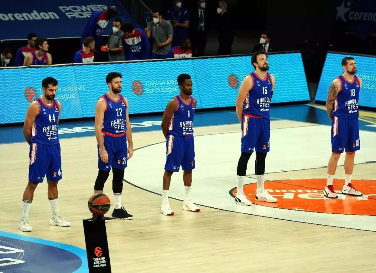 THY Euroleague: Anadolu Efes: 76 Olympiakos: 53