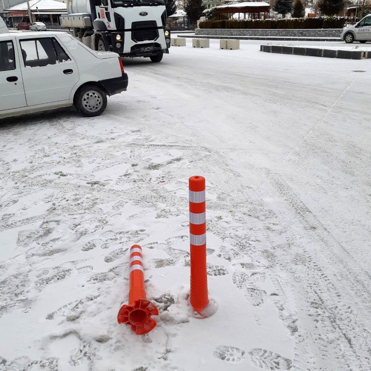 Trafik dubalarını kıranlara belediye tepki gösterdi