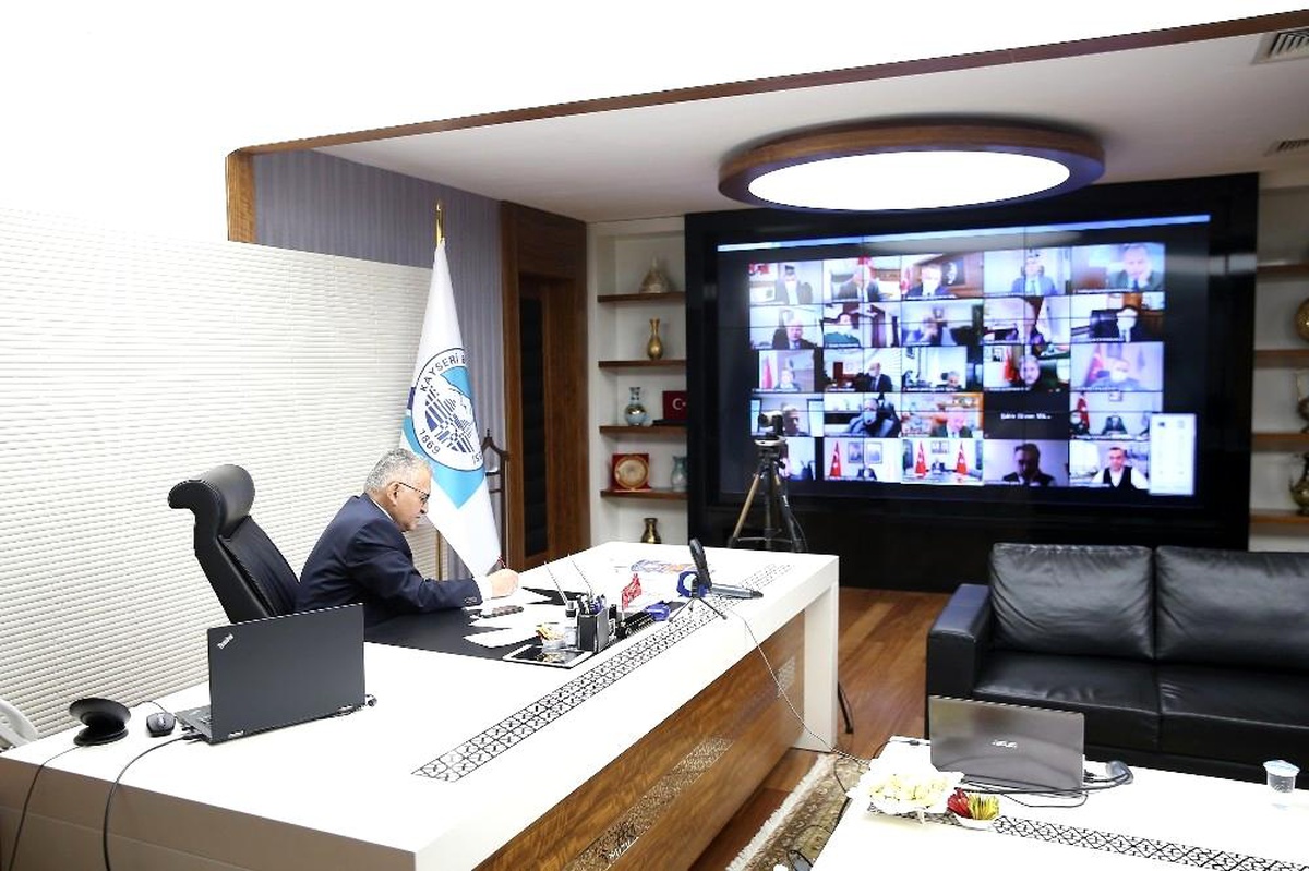 Son dakika haberleri | Başkan Memduh Büyükkılıç, pandemi toplantısına katıldı