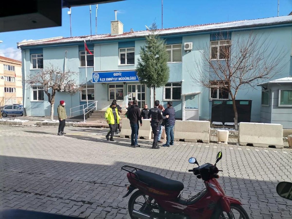 Son dakika haberi... Gediz\'de olası can kaybını polis önledi