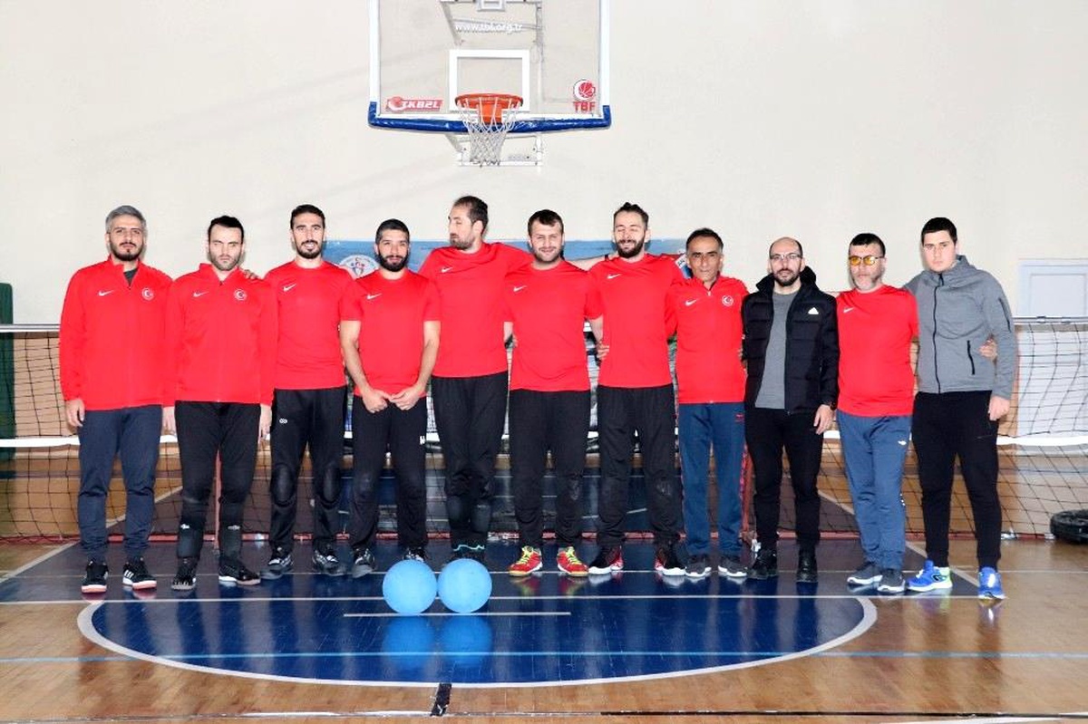 Goalball erkek milli takımı Karaman\'da enerji topluyor