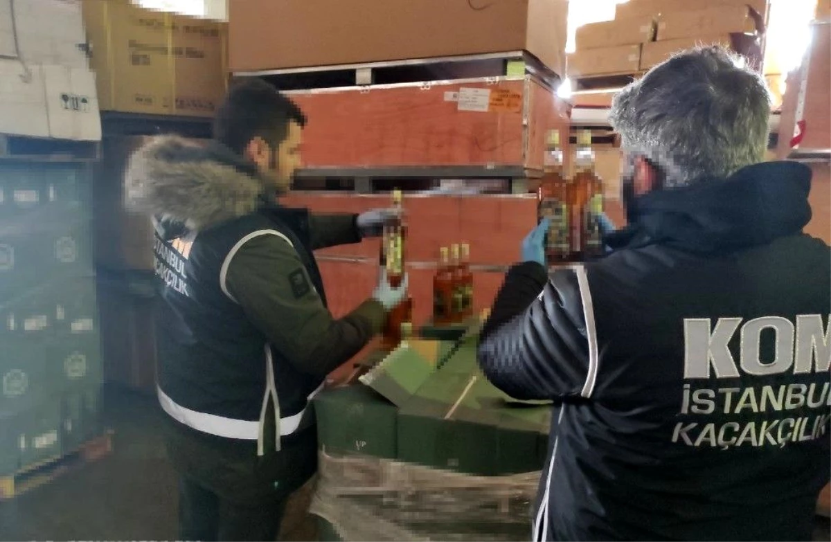 İstanbul\'da kaçak ve sahte içki operasyonu: 8 bin 305 şişe içki ele geçirildi