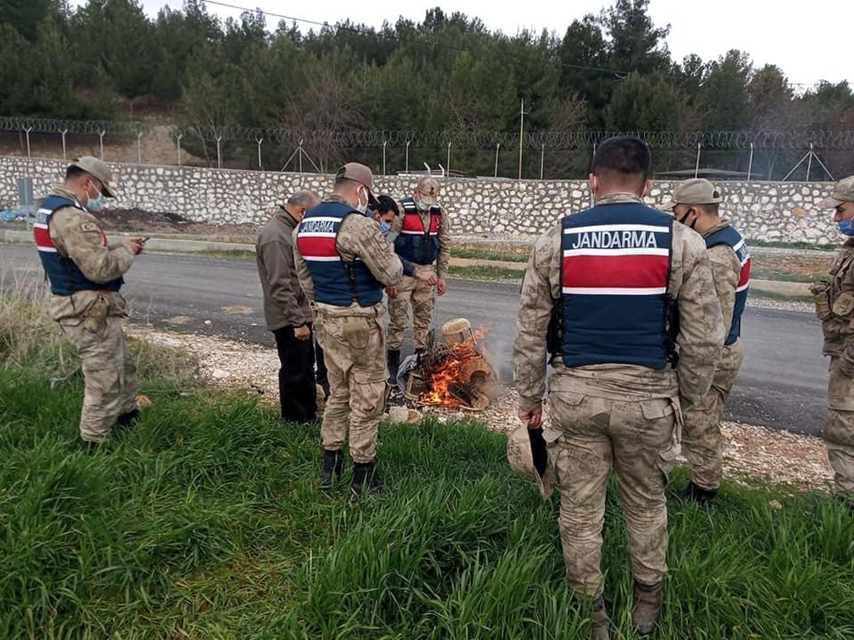 Son dakika haberi! Keklik kafesleri yakılarak imha edildi
