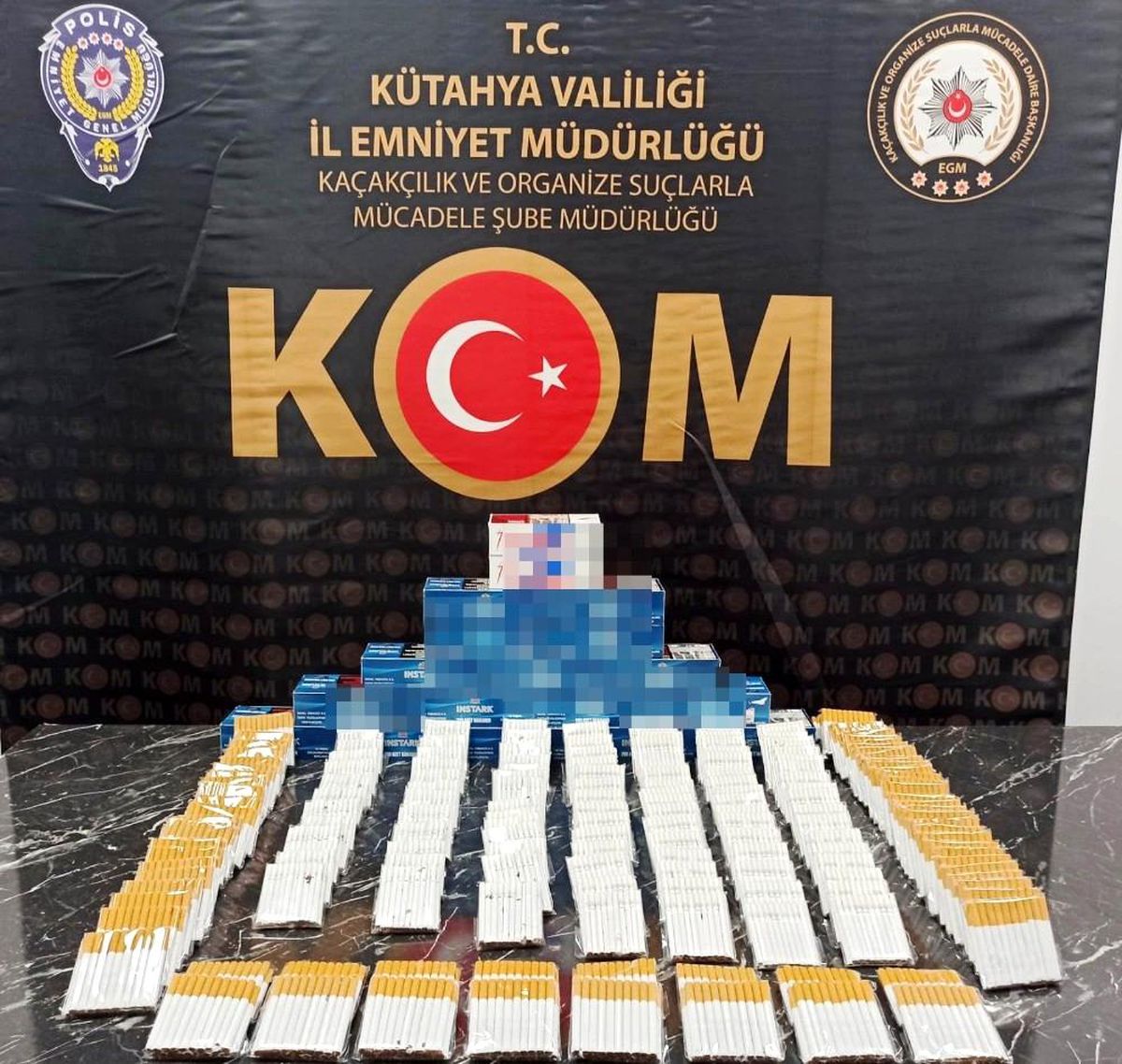Kütahya\'da iş yerinde 7 bin 40 adet kaçak makaron ele geçirildi