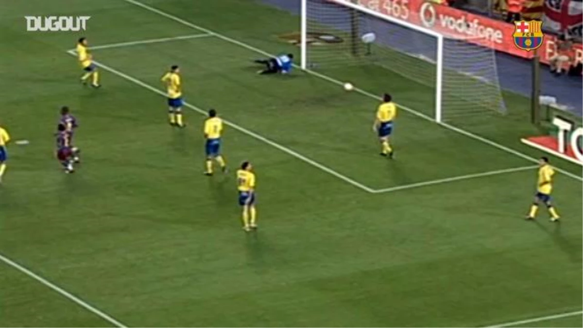 Ronaldinho\'nun Cadiz\'e Attığı Müthiş Vole Golü!