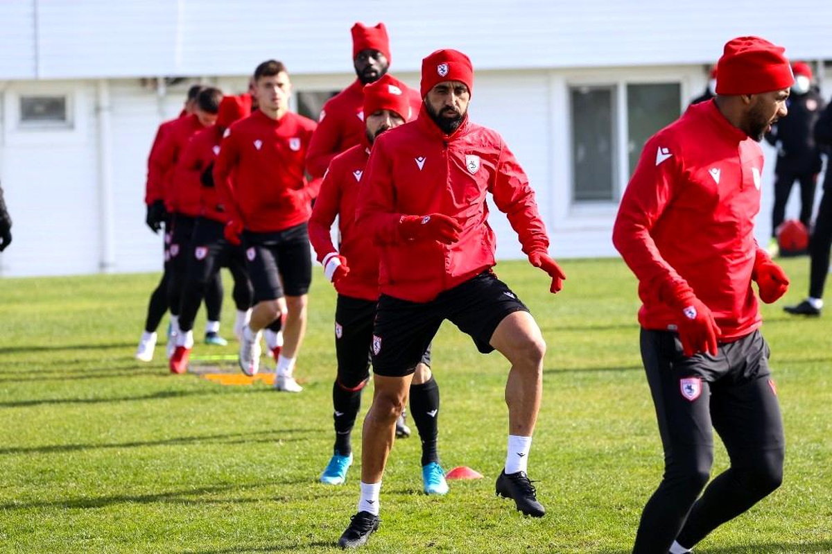 Samsunspor ile İstanbulspor 38. randevuya çıkıyor