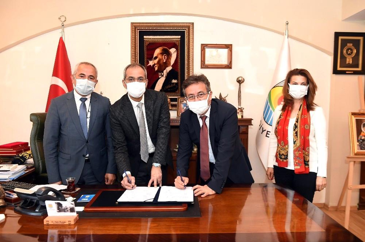 Tarsus Belediyesi, kırsal kalkınma için iki protokole imza attı