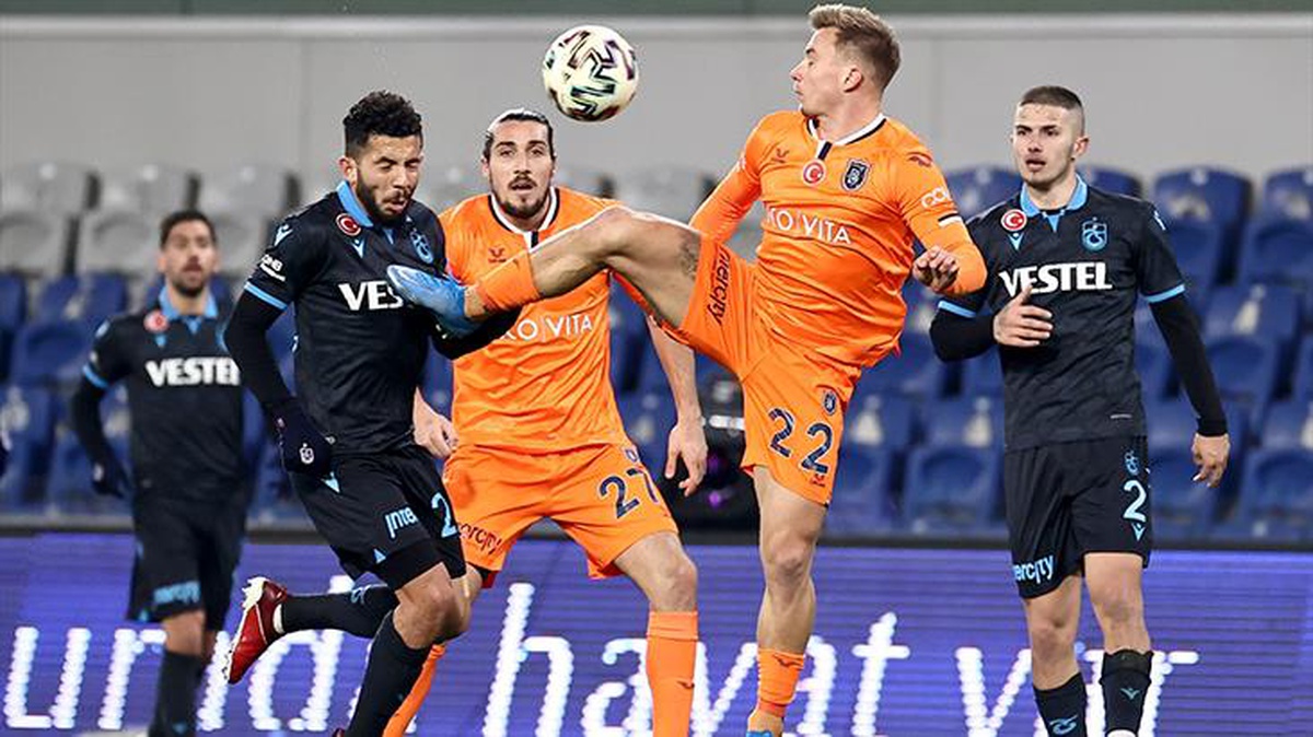 Trabzonspor\'a yenilen Medipol Başakşehir\'de kötü gidiş sürüyor