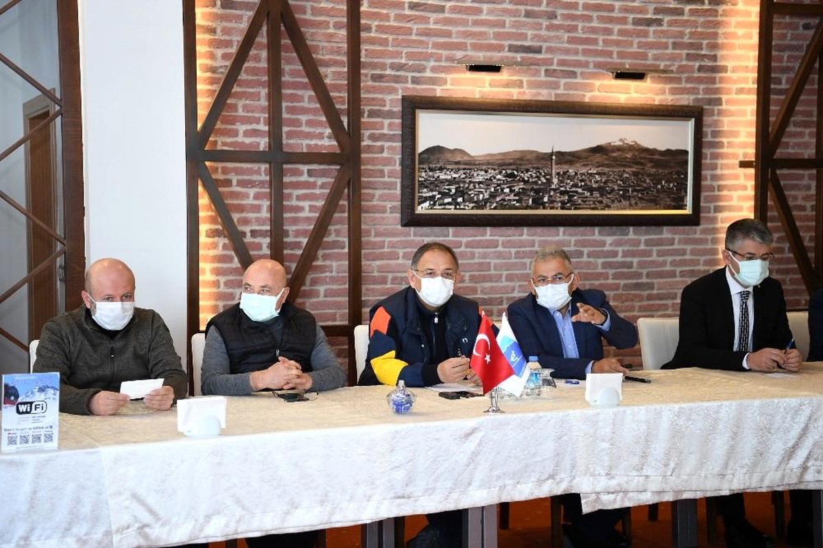 AK Parti Genel Başkan Yardımcısı Mehmet Özhaseki: "Şehirde uyum kültürü var"